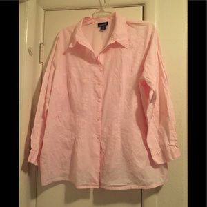 Cute pink top with flowers 🌺 Avenue size 26-28